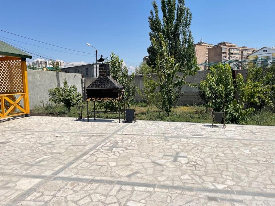 Gs Premium Yerevan Exterior foto
